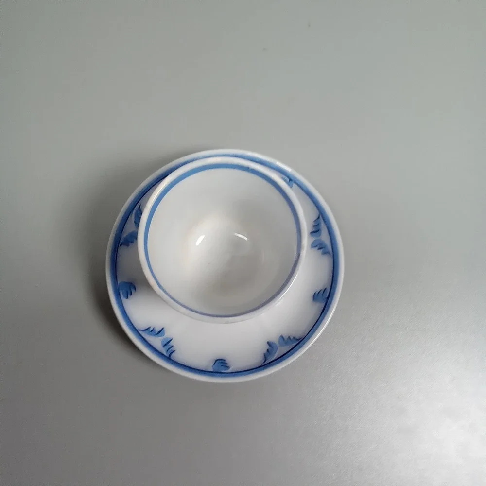 Vintage Bunder B&V Blue and White Hand Painted Ceramic Teacup‎ and Saucer Set
